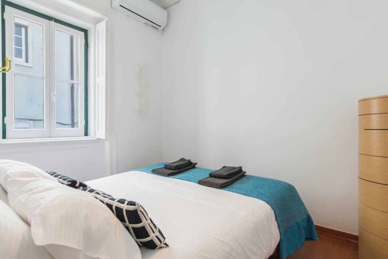 The Castle Life In 3Bdr Apartament Lisbon Bagian luar foto