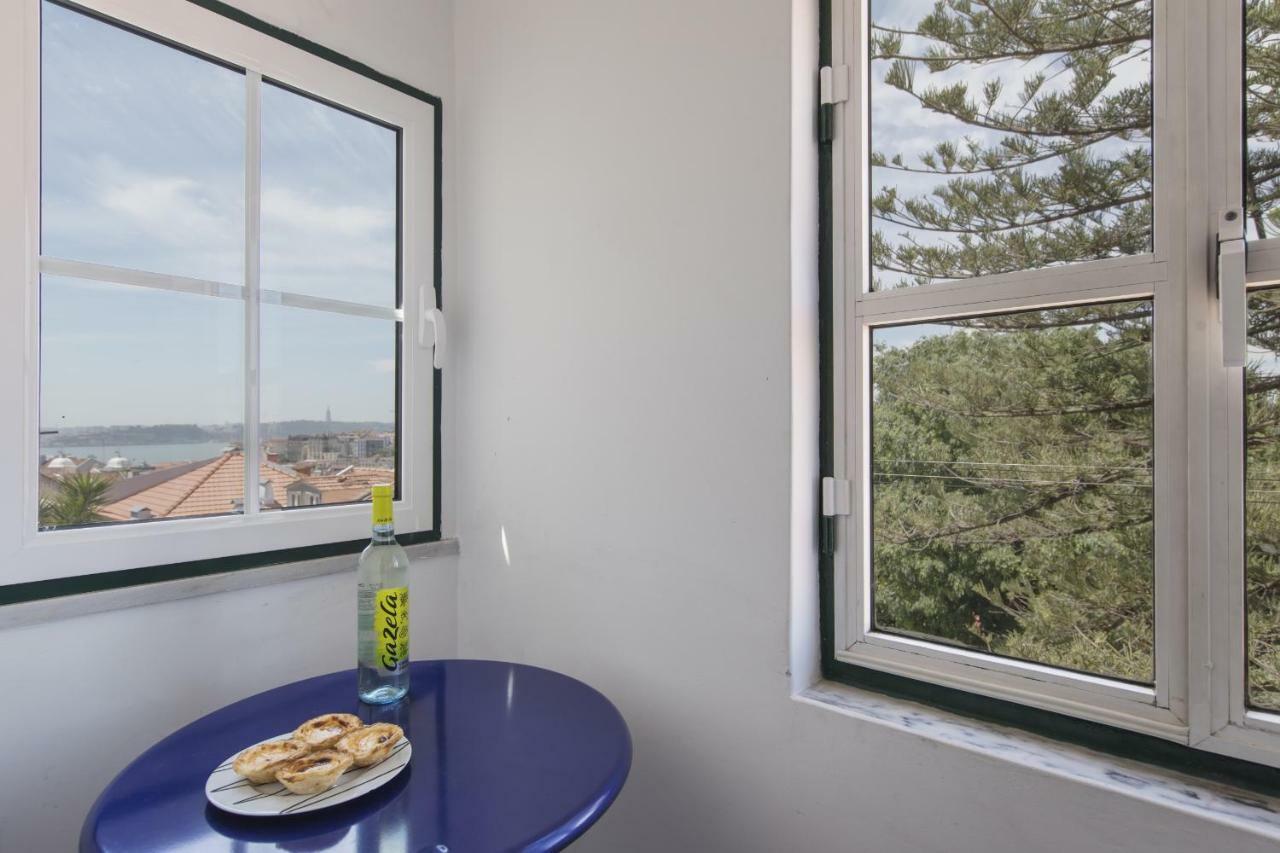 The Castle Life In 3Bdr Apartament Lisbon Bagian luar foto