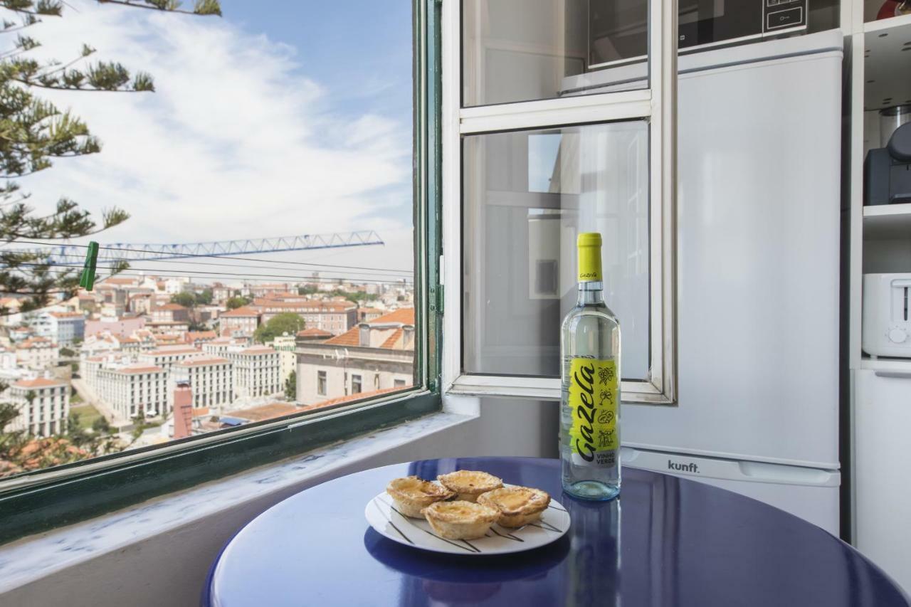 The Castle Life In 3Bdr Apartament Lisbon Bagian luar foto